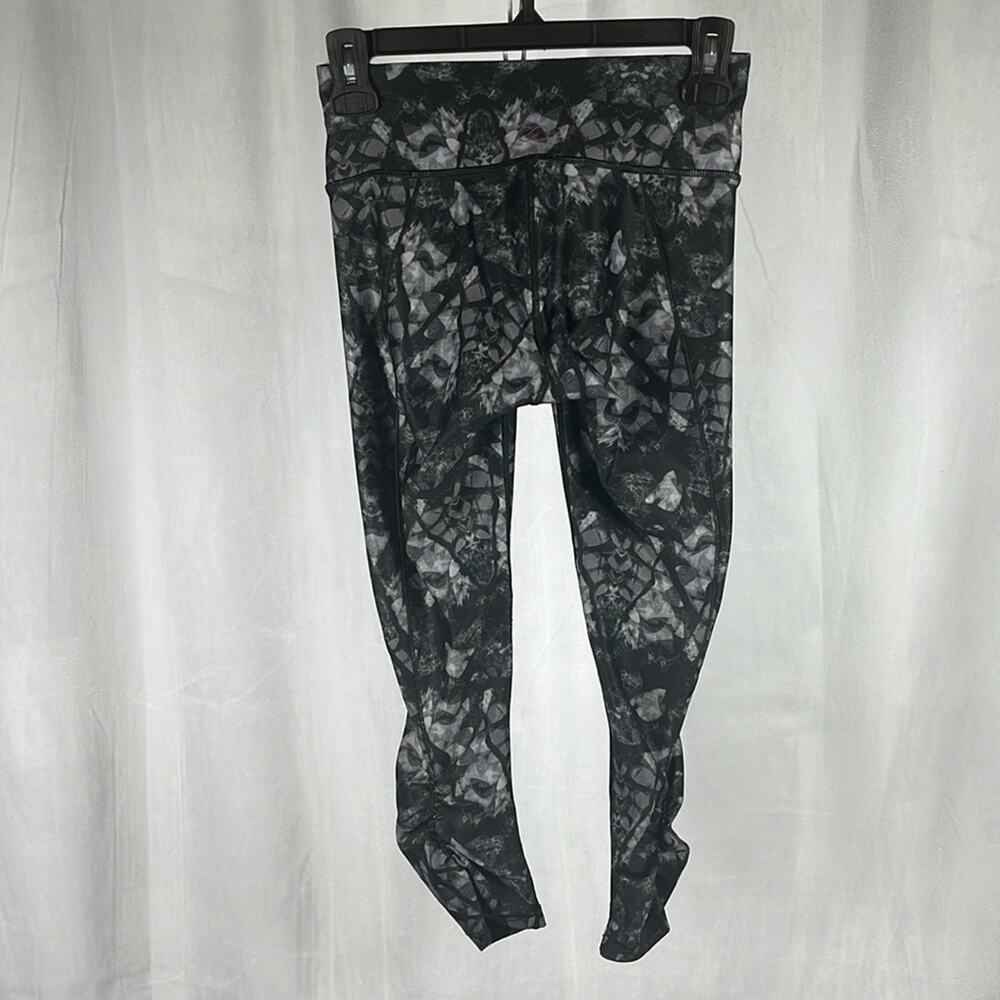 Calia Essential Panel Capris. - Picture 3 of 7